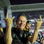 Após curtir Guns N’ Roses, Mendes faz promessa para novos shows: ‘Preparem o fôlego’