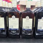 Lotes de whisky apreendidos após casos suspeitos de intoxicação