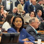 ‘Um país que precisa enterrar suas filhas por assassinato não pode dormir em paz’