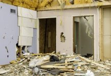 Mulher fica ferida em explosão por vazamento de gás