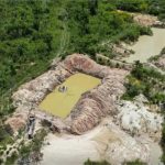 Facções se expandem em regiões de garimpo ilegal na cobrança por segurança, extração de ouro e tráfico