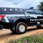 Desocupação de terras em Chapada termina com policial civil baleado e prisão de policial penal