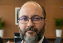 Adolescente pula do 2º andar para tentar fugir e é apreendido por morte de advogado