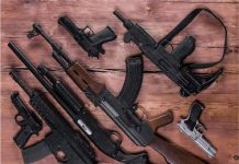 Invasão a rancho termina com casal agredido e arsenal de armas levadas por ladrões