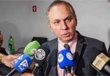 Dilemário diz que Abílio foi desrespeitoso em propor desistência e mantém candidatura para presidente da Câmara