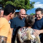 Governador e prefeito reforçam parceria na entrega de asfalto em quatro bairros de Cuiabá