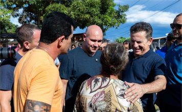 Governador e prefeito reforçam parceria na entrega de asfalto em quatro bairros de Cuiabá