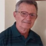 Filha é suspeita de matar o próprio pai a facadas com ajuda da namorada