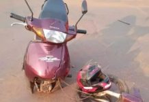 Homem enciumado vê ex com outro e destrói moto com facão em MT