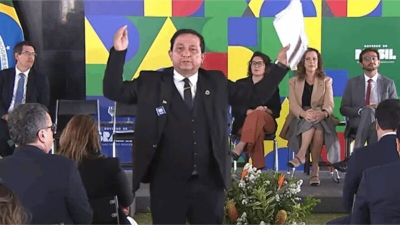 ‘Não é política, é violência’, diz Gisela ao cobrar que pedido de cassação de vereador entre em pauta