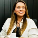 Influencer viraliza com vídeos sobre ‘cuiabanês’ e ‘pobre premium’