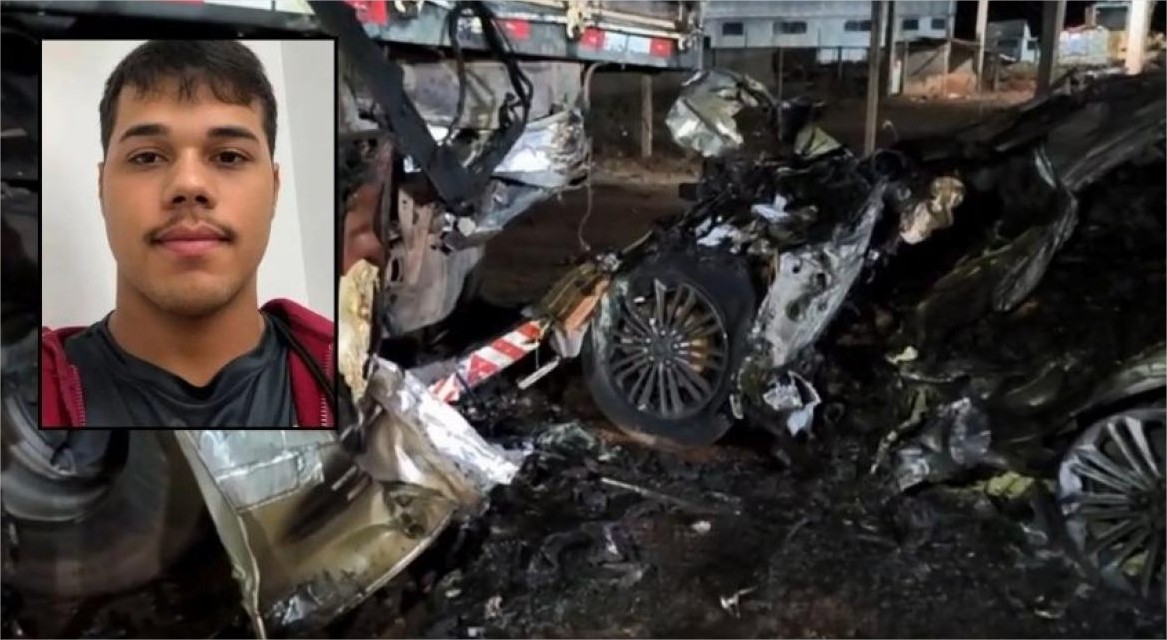 Carro bate na traseira de bitrem, motorista fica preso às ferragens e morre carbonizado