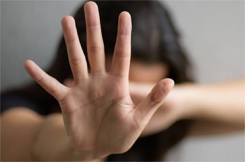Mulher e filha de 7 anos são agredidas dentro de casa durante ataque em MT