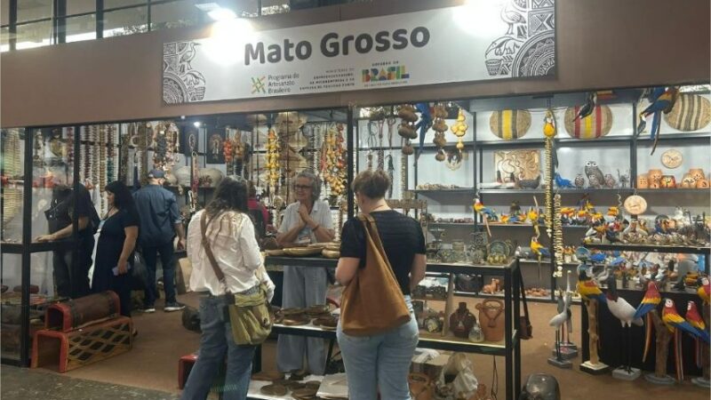 Artesanato indígena de MT vira destaque nacional e movimenta R$ 68 mil em um dia na Bienal de SP