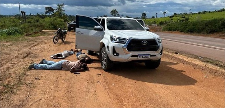 Três homens são encontrados mortos com tiros na cabeça na BR-163
