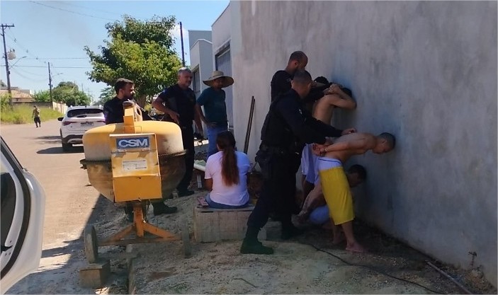 PM recaptura quatro pessoas minutos após fuga de cadeia pública em MT