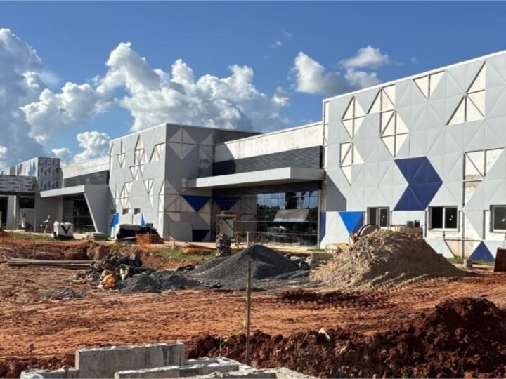 Obras dos três novos Hospitais Estaduais avançam em Mato Grosso