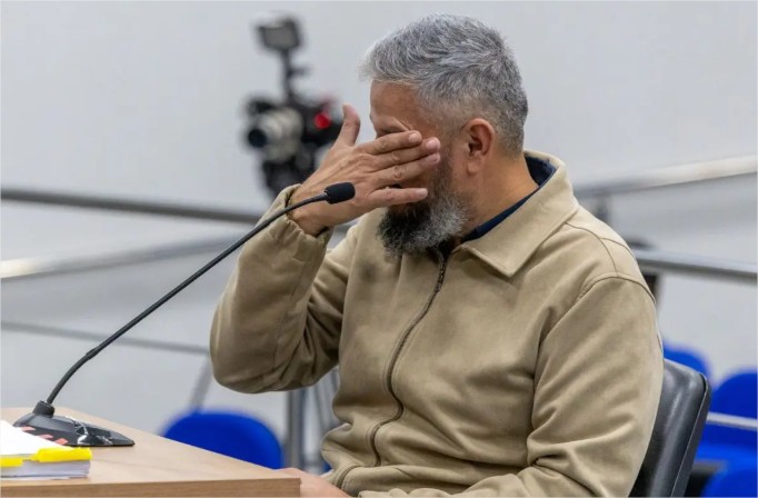 Policial civil acusado de matar PM chora em júri e relata sonho frustrado de ser militar