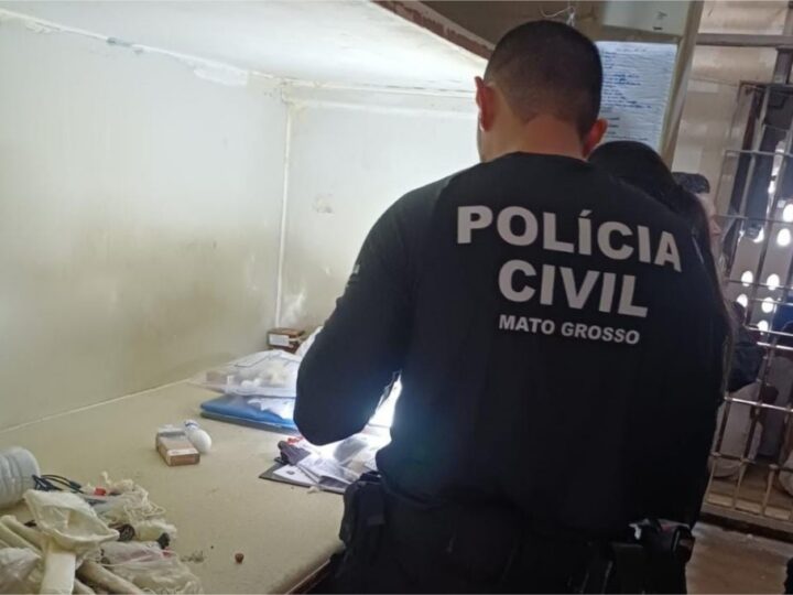 Polícia cumpre mandados contra suspeitos de exaltar facção criminosa nas redes sociais
