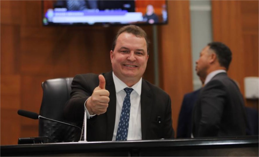 Conversas de bastidores apontam que Max Russi pode disputar governo