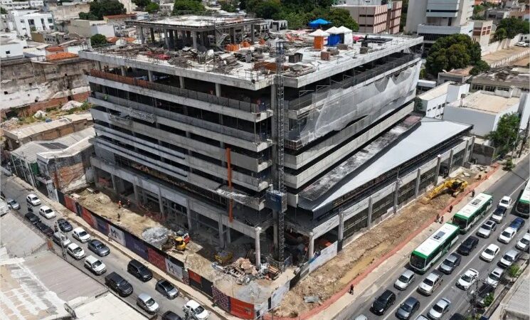 Em construção, Mercado Municipal terá rooftop, 100 lojas e vista 360° em Cuiabá; veja obra