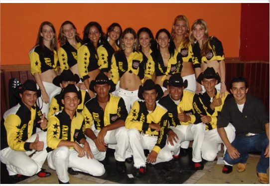 ‘Noite Cuiabana’ resgata era de ouro das baladas dos anos 2000 e vira fenômeno nas redes