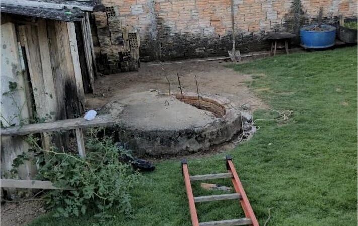 Menina de 5 anos é resgatada após cair em poço de 17 metros em MT