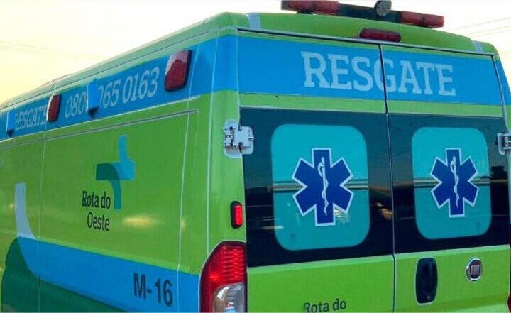 Carreta tomba em rodovia federal e interrompe fluxo de veículos em VG