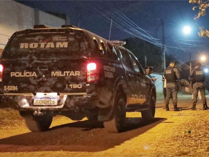 ‘Herdeiro’ do tráfico acusado de assassinato encara a PM e morre em confronto