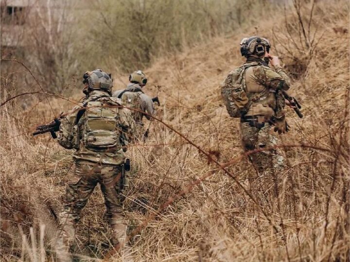 CV financia envio de criminosos para guerra entre Rússia e Ucrânia, aponta inteligência do Rio