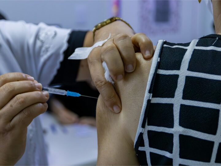 Cuiabá mantém cenário de normalidade para meningite e reforça vacinação na rede municipal
