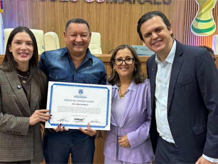 Servidor Joel recebe moção de aplausos por serviços à saúde pública