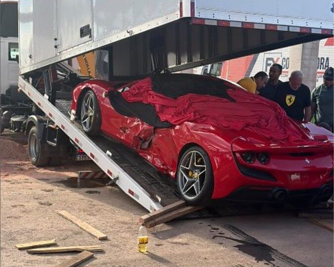 Vídeo: Veja como ficou Ferrari após acidente com Tesla no Parque Novo Mato Grosso