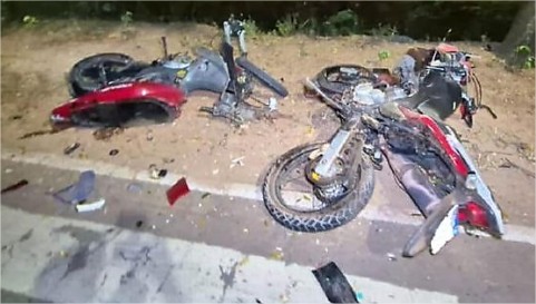 Motocicletas batem de frente em cruzamento; piloto morre