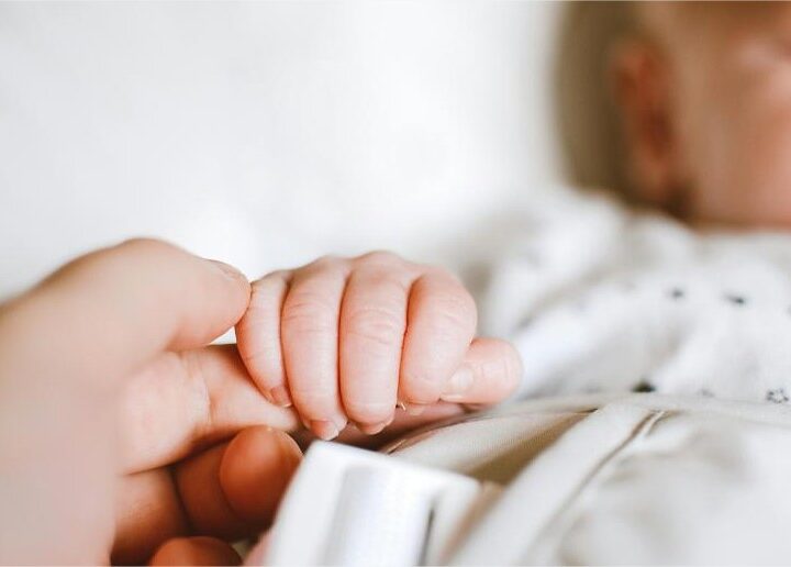 Bebê de 3 meses morre após chegar a hospital com suspeita de abuso em MT