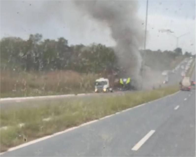 Vídeo: Carreta de equipe de piloto da Copa Truck pega fogo na MT-251