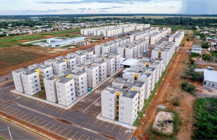 Com investimento de R$ 300 milhões, Mato Grosso facilita acesso à casa própria