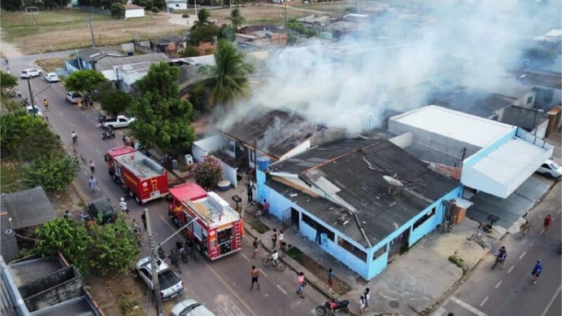 Jovem briga com os pais e ateia fogo na casa da família em Sinop