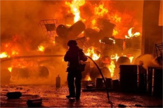 Várzea Grande decreta calamidade administrativa após incêndio atingir depósito da Educação