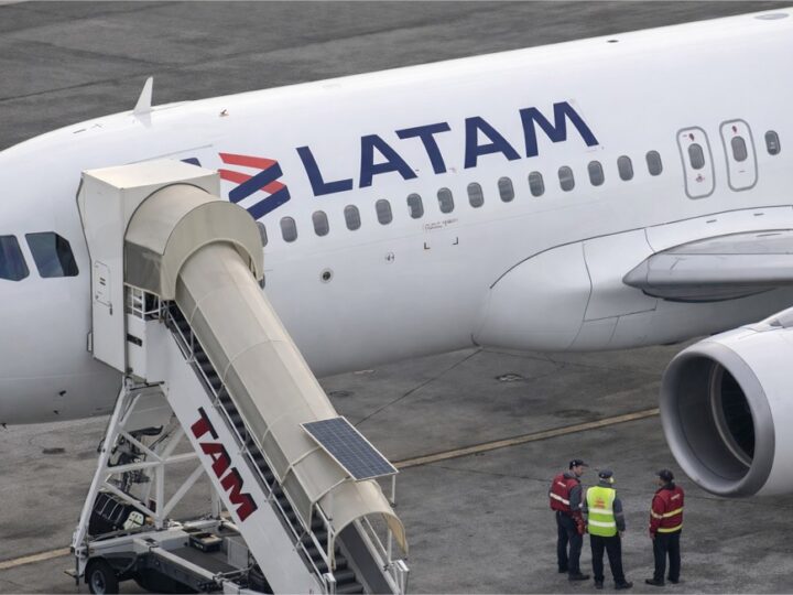 Após viagem a MT, mulher morre ao cair de escada de avião