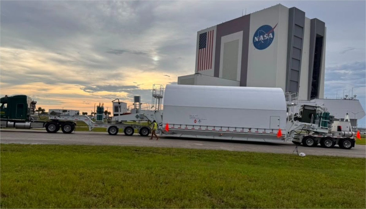 Próximo Grande Olhar da NASA para o Cosmos Chega à Flórida
