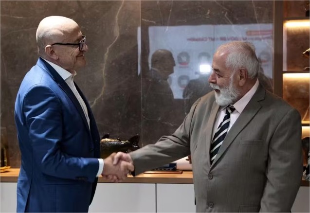 Governador de MT passa comando do Estado ao presidente do TJ