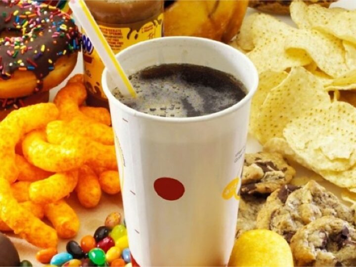 Refrigerante, doce e ultraprocessados serão banidos das cantinas de escolas estaduais em MT