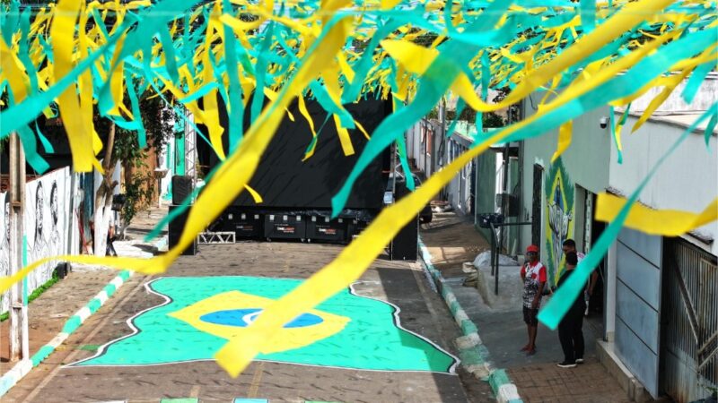Campanha que instala telões para os jogos da Copa em ruas decoradas abre nova votação em Cuiabá