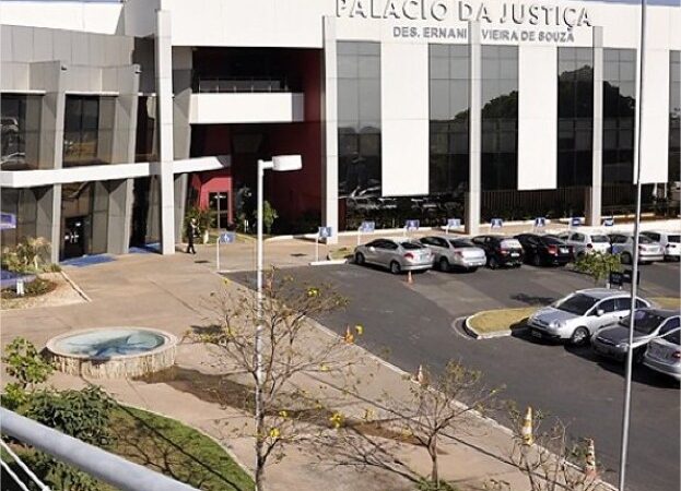 Médico acusado de agredir ex e forçar sexo perde porte de arma
