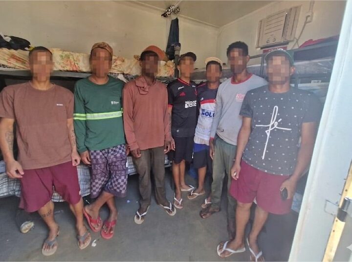 Trabalhadores são resgatados em condições análogas à escravidão em fazenda de algodão