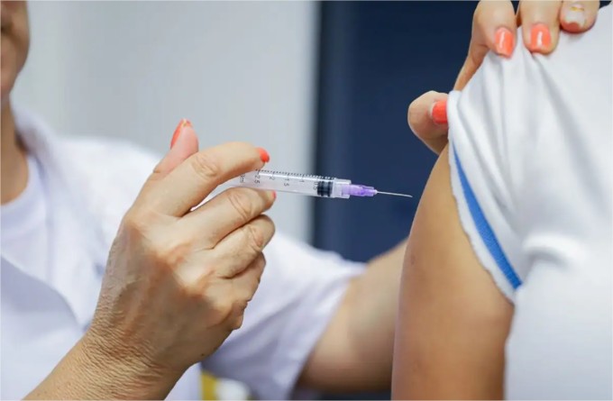Nova vacina contra pneumonia e meningite começa a ser aplicada em Cuiabá