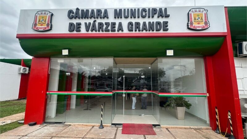 Vereadores de Várzea Grande pedem sessão extraordinária, ao presidente, para votar remanejamento e ampliação de limite de crédito