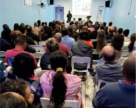 Campanha de pizza busca concluir reforma de telhado de Centro Espírita, no Tijucal