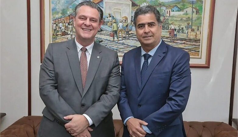 Fávaro confirma articulação de Emanuel Pinheiro para disputar governo; veja vídeo